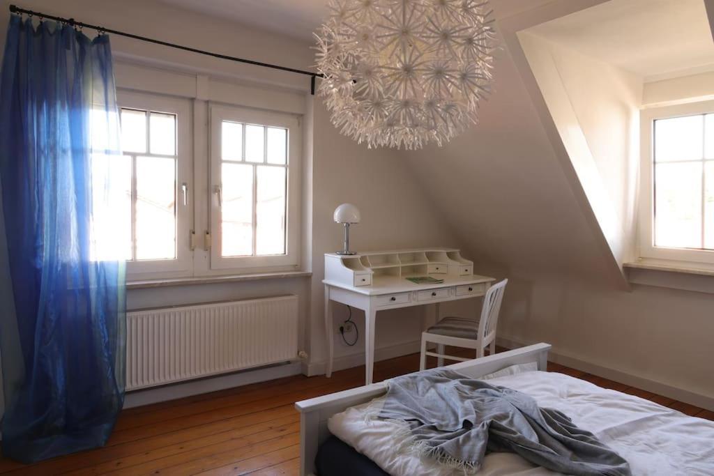 Charmante, Grosszuegige Ferienwohnung Villa Fleurie Bretten Exterior foto